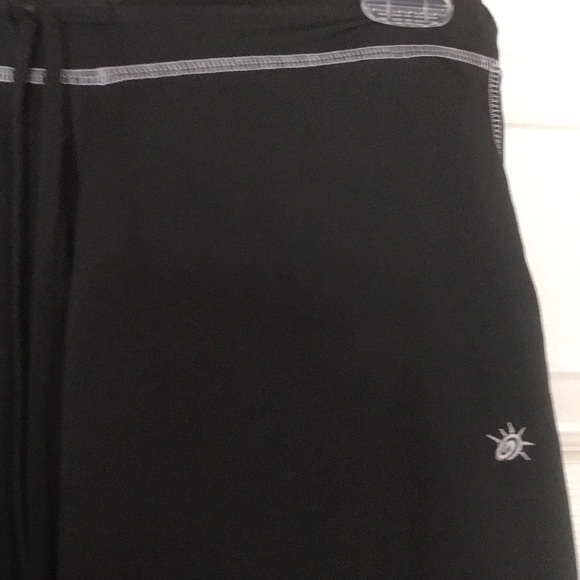 Capri work out pants - Picture 2 of 2